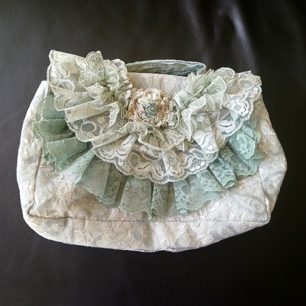 Japanese Vintage Elegant Lace Ruffle Handbag clutch